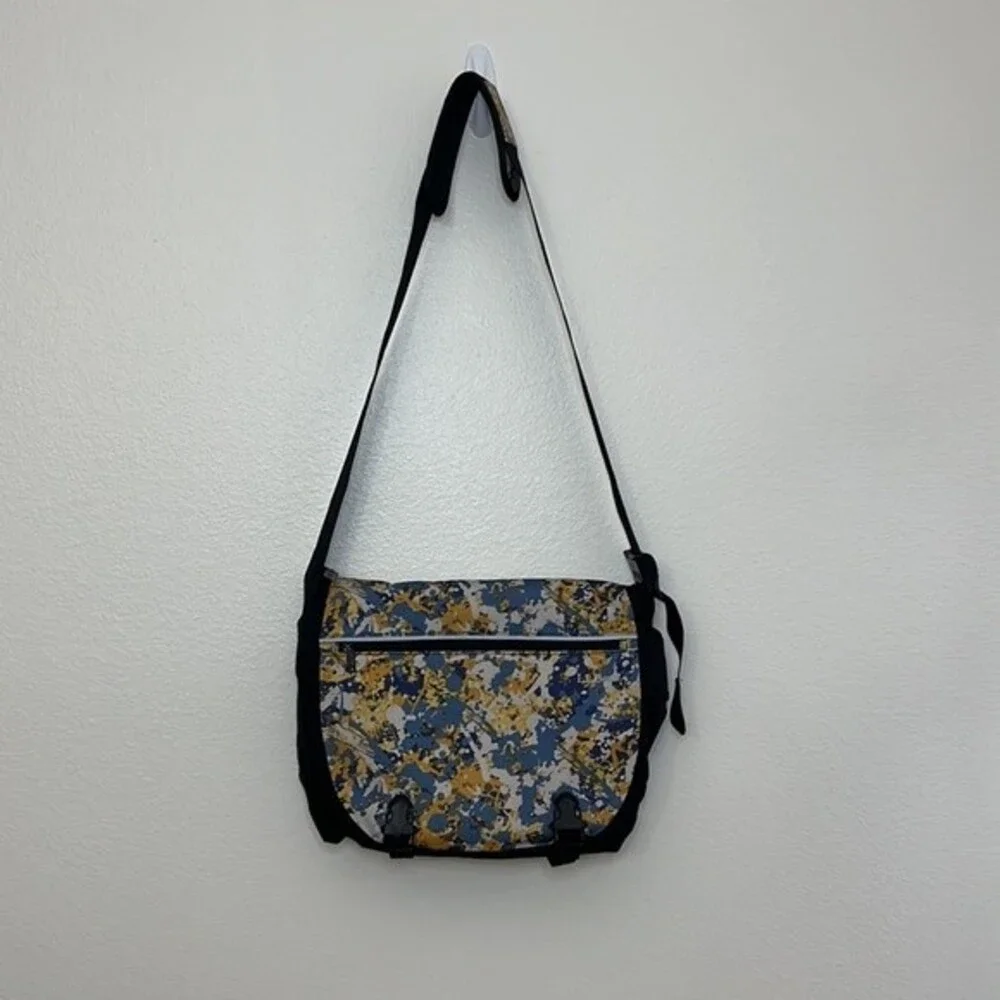 L.L. Bean Black Polyester Laptop Computer Messenger crossbody Bag paint splatter